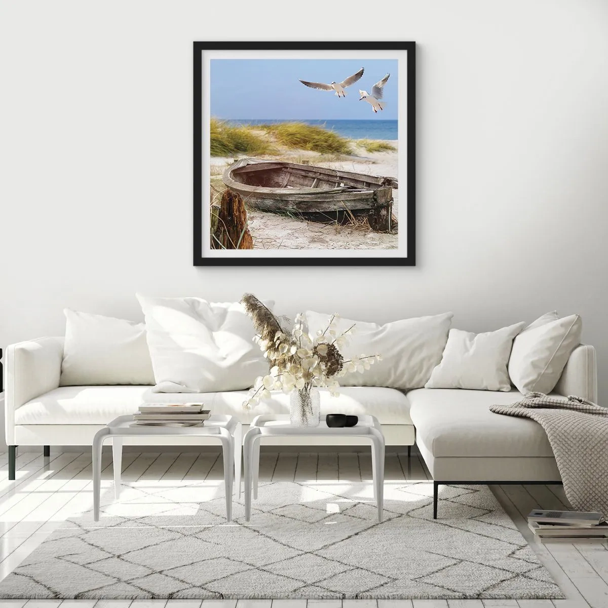 Póster en marco negro - Bañada por el viento - 60x60 cm