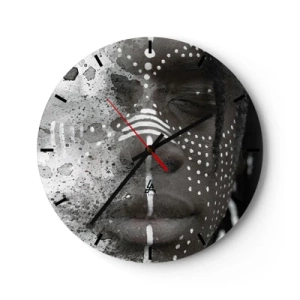 Reloj de pared - Reloj de vidrio - Retrato de una persona con pintura facial simbólica en tonos de gris. - 30x30cm - Descubrimiento del espíritu original - Decoración de pared moderna para salón, cocina y dormitorio ARTTOR