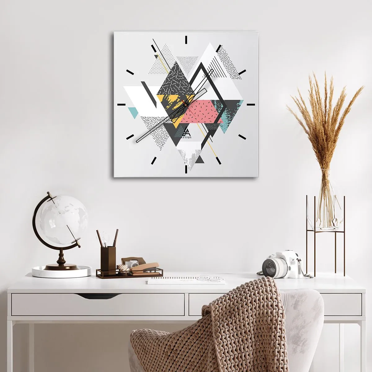 Reloj de pared - Reloj de vidrio - Patrones geométricos sobre un fondo claro - 30x30cm - Una variación del triángulo y el rombo - Decoración de pared moderna para salón y dormitorio ARTTOR
