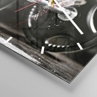 Esfera sin numeración, con rayas