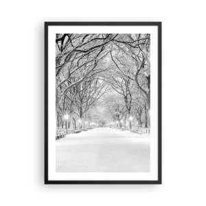 Póster en marco negro - Una avenida invernal de árboles cubiertos de nieve en el parque. - 50x70cm - Cuatro estaciones - invierno - Decoración de pared moderna para salón y dormitorio ARTTOR
