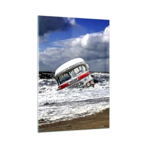 Cuadro sobre vidrio - Impresiones sobre Vidrio - Un autobús hundido en la playa en medio de olas y mares agitados - 80x120cm - ¿Y qué te sorprende? - Decoración de pared moderna para salón y dormitorio ARTTOR