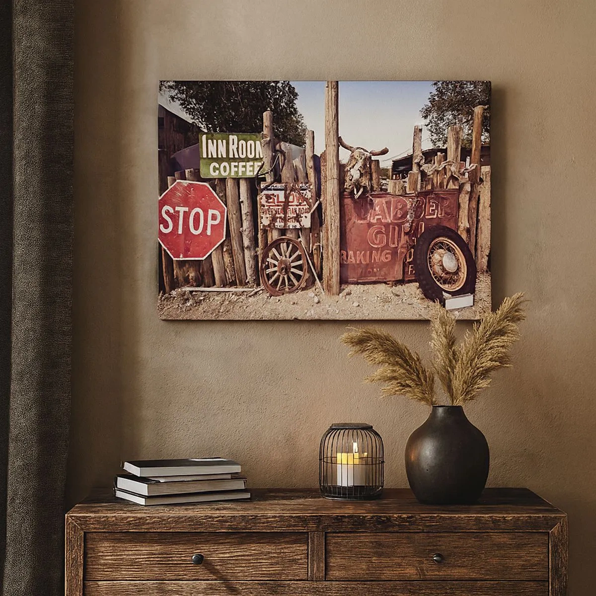 Cuadro sobre lienzo - Impresión de Imagen - Decoraciones rústicas con letreros y una rueda en la valla. - 70x50cm - Y el tiempo se detuvo - Decoración de pared moderna para salón y dormitorio ARTTOR