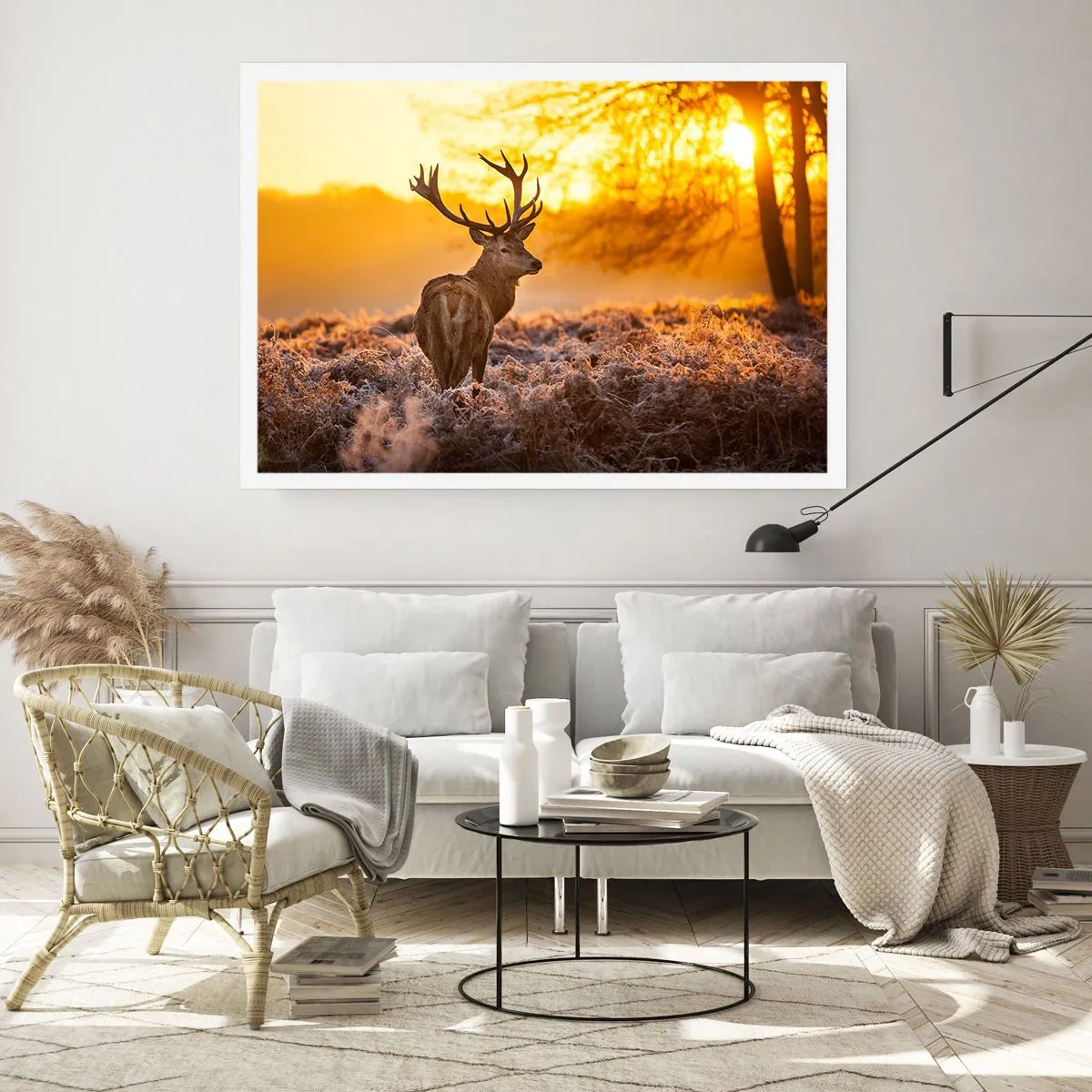 Póster - Un ciervo con el telón de fondo de un bosque otoñal iluminado por el sol dorado. - 100x70cm - Rey del bosque de otoño - Decoración de pared moderna para salón y dormitorio ARTTOR