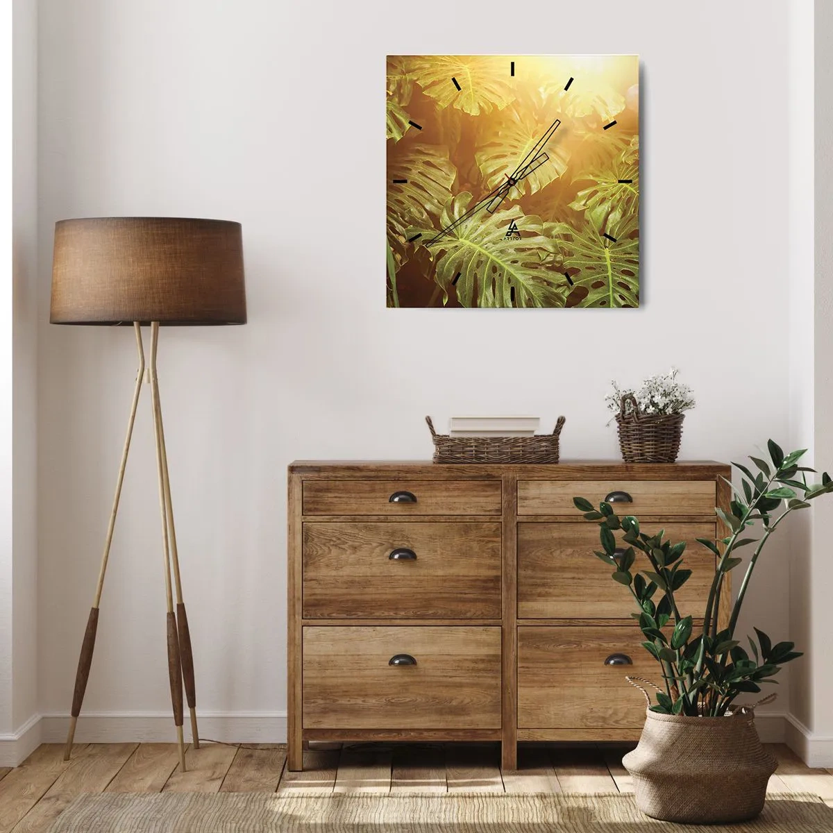 Reloj de pared - Reloj de vidrio - Hojas de monstera a la luz del sol sobre un fondo natural. - 30x30cm - Hacia el verdor... - Decoración de pared moderna para salón y dormitorio ARTTOR