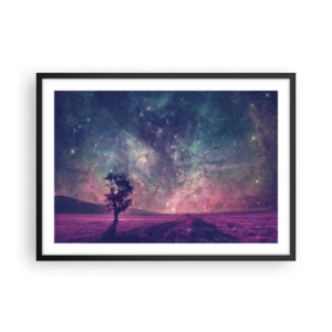 Póster en marco negro - Un árbol contra un cielo estrellado en colores púrpura y azul. - 70x50cm - Bajo un cielo mágico - Decoración de pared moderna para salón y dormitorio ARTTOR
