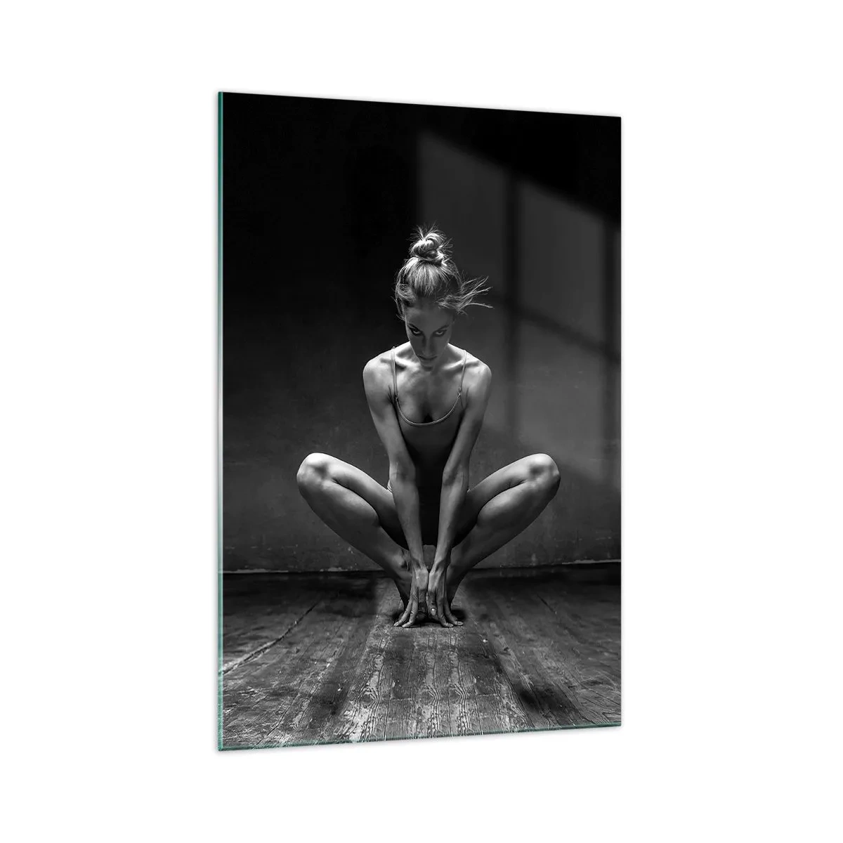 Cuadro sobre vidrio - Impresiones sobre Vidrio - Un retrato en blanco y negro de una bailarina en plena concentración. - 70x100cm - Concentración de energía del baile - Decoración de pared moderna para salón y dormitorio ARTTOR