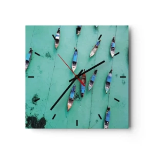 Reloj de pared - Reloj de vidrio - Una vista aérea de barcos en aguas turquesas. - 30x30cm - En alegre espera - Decoración de pared moderna para salón y dormitorio ARTTOR