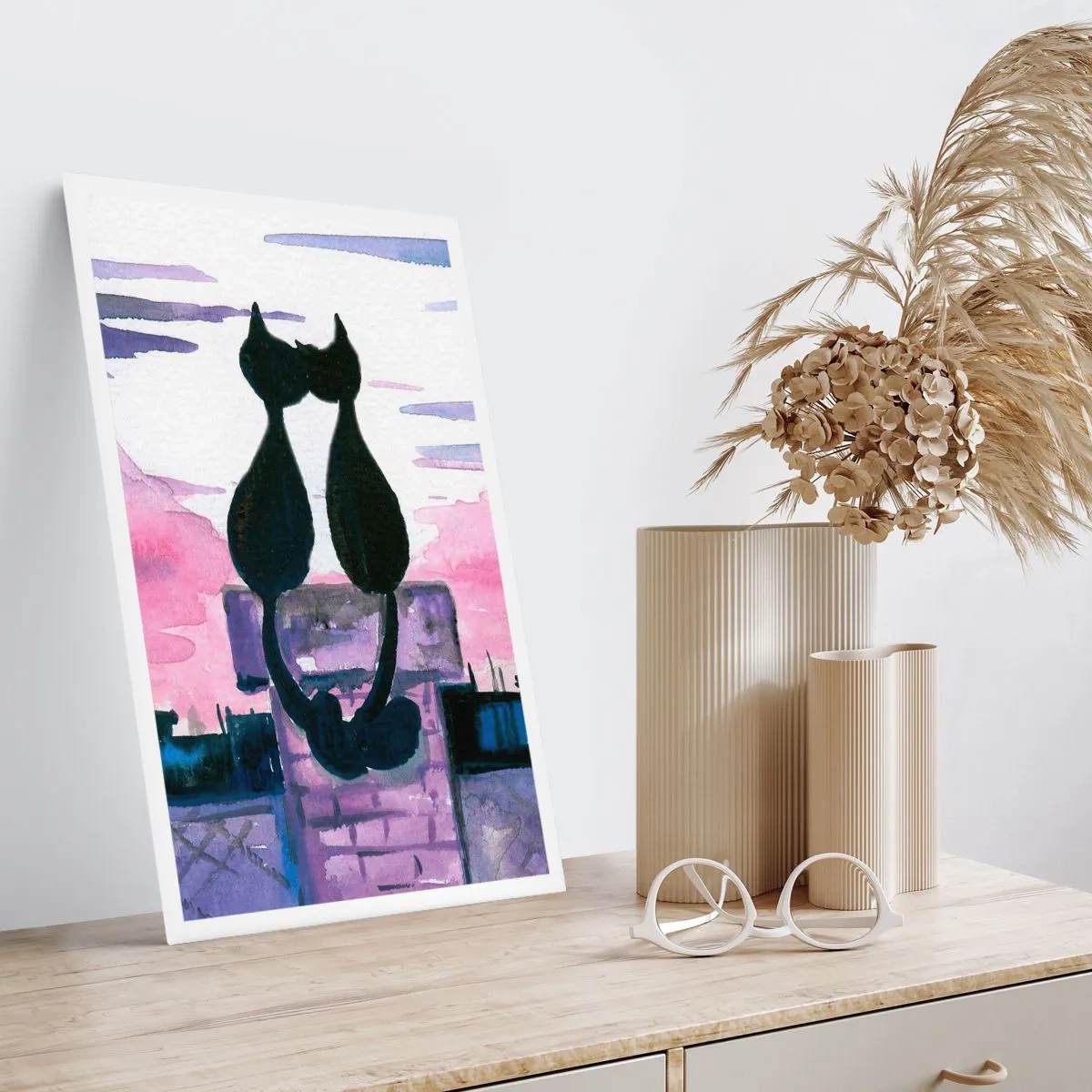 Póster - Dos gatos negros contra un cielo rosa-violeta. - 50x70cm - Cita bajo la luna - Decoración de pared moderna para salón y dormitorio ARTTOR