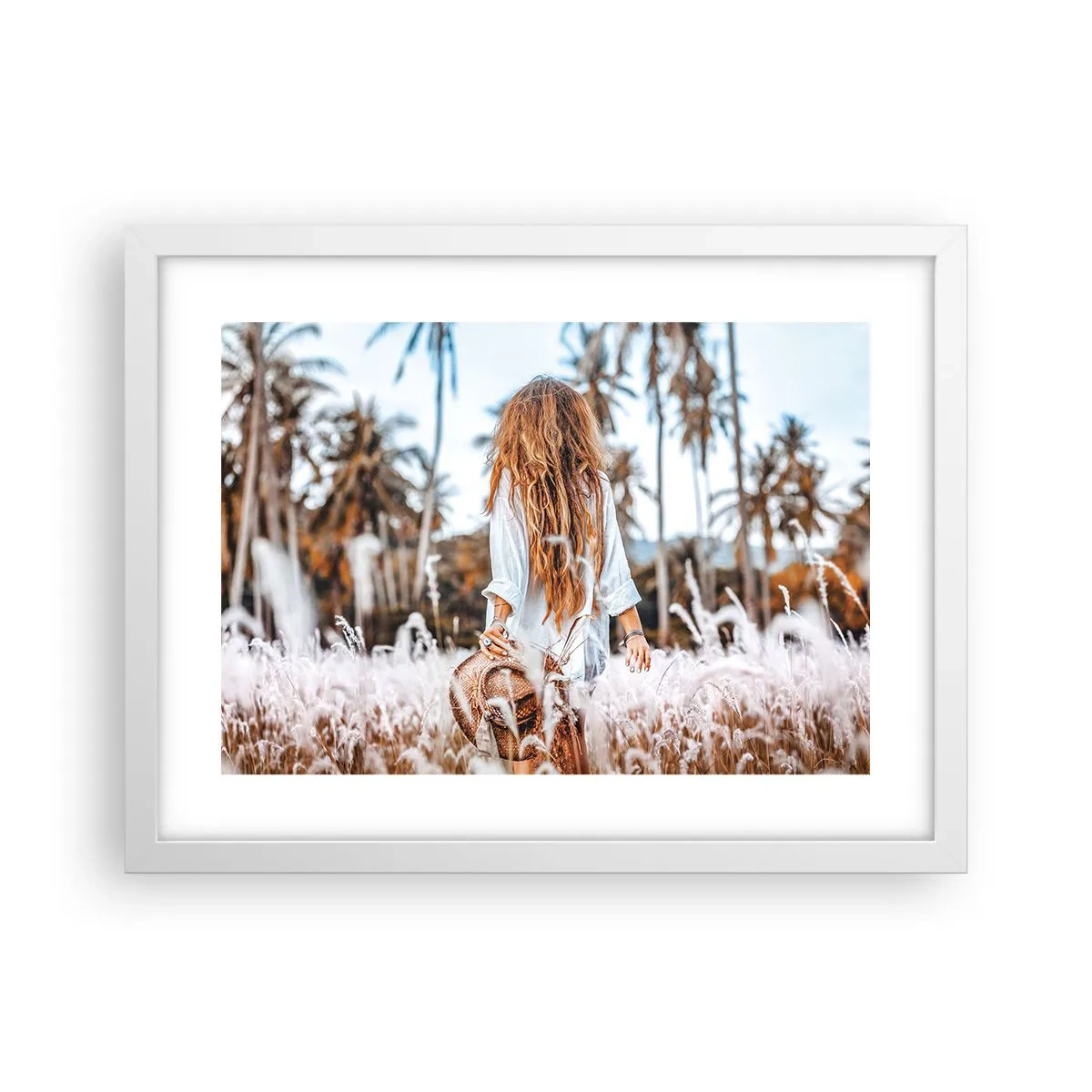 Póster en marco blanco - Nacida en el plumón de la Tierra - 40x30 cm