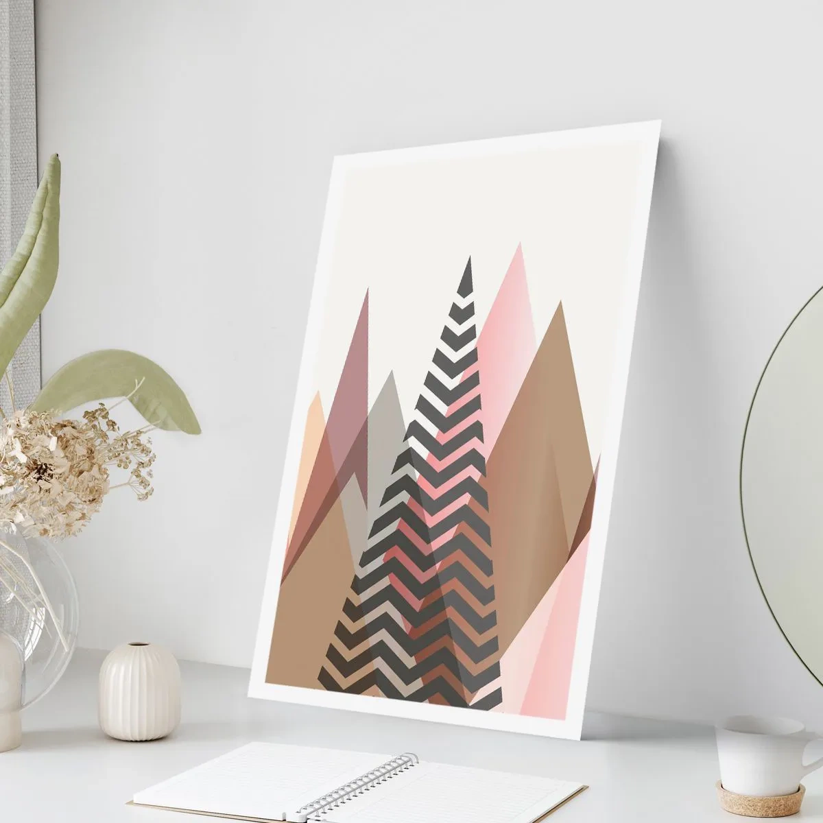 Póster - Montañas geométricas en tonos pastel con efecto de capas. - 50x70cm - Una visión piramidal - Decoración de pared moderna para salón y dormitorio ARTTOR