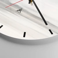 Esfera sin numeración, con rayas