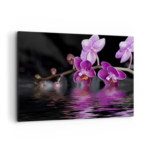 Cuadro sobre lienzo - Impresión de Imagen - Orquídeas moradas sobre aguas tranquilas contra un fondo negro. - 100x70cm - Un reflejo lila de la belleza - Decoración de pared moderna para salón y dormitorio ARTTOR