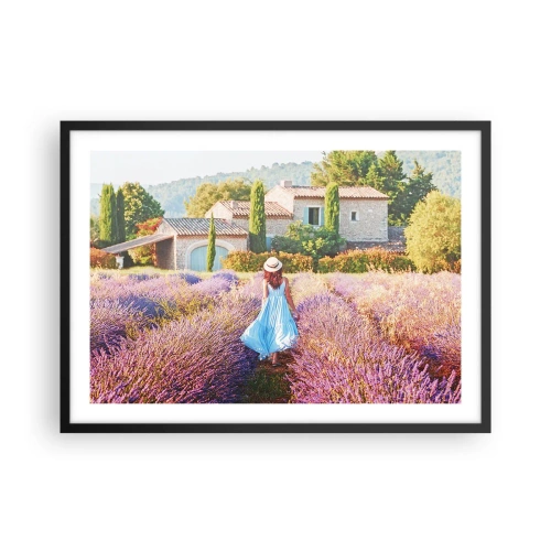 Póster en marco negro - Una mujer con un vestido azul caminando por un campo de lavanda con vistas a una casa. - 70x50cm - La chica de la lavanda - Decoración de pared moderna para salón y dormitorio ARTTOR