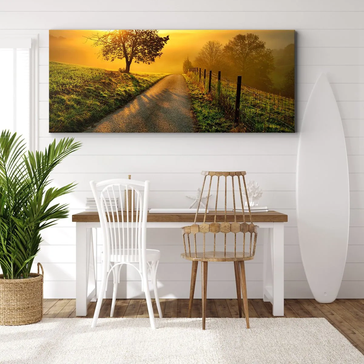 Cuadro sobre lienzo - Impresión de Imagen - Una pintoresca carretera al atardecer con un árbol solitario al fondo. - 160x50cm - Tarde melosa - Decoración de pared moderna para salón y dormitorio ARTTOR