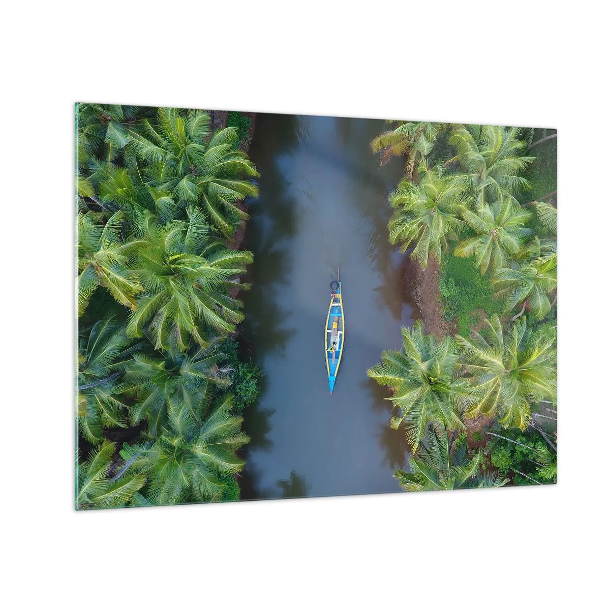 Cuadro sobre vidrio - Impresiones sobre Vidrio - Una vista de pájaro de un barco navegando por un canal entre palmeras tropicales. - 70x50cm - En un sendero tropical - Decoración de pared moderna para salón y dormitorio ARTTOR