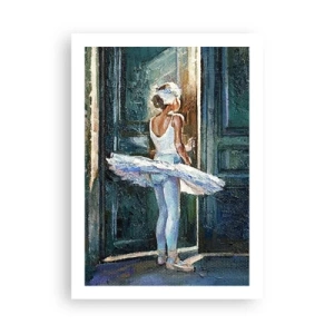 Póster - Bailarina a la luz de una puerta en estilo impresionista. - 50x70cm - Antes del espectáculo - Decoración de pared moderna para salón y dormitorio ARTTOR