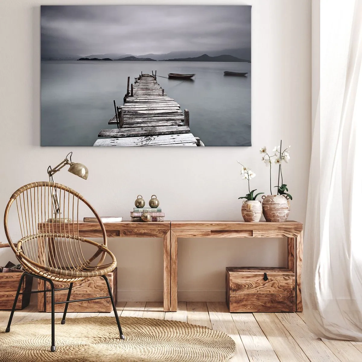 Cuadro sobre lienzo - Impresión de Imagen - Un puente de madera que conduce a la tranquila superficie del lago. - 70x50cm - Mañana partimos - Decoración de pared moderna para salón y dormitorio ARTTOR
