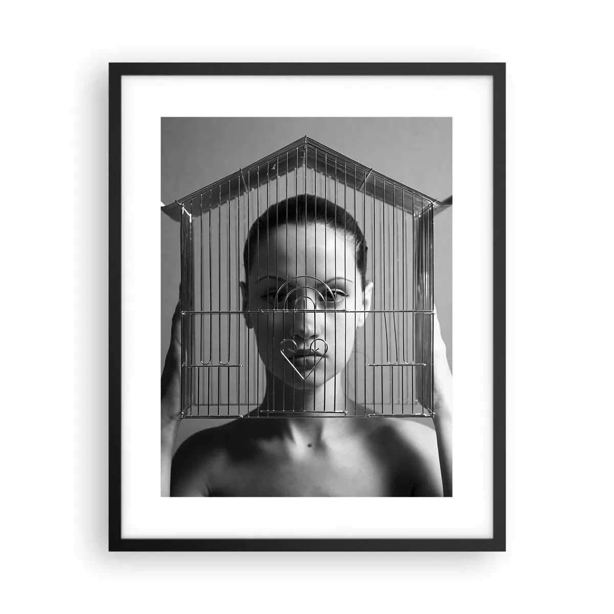 Póster en marco negro - Un retrato algo surrealista - 40x50 cm