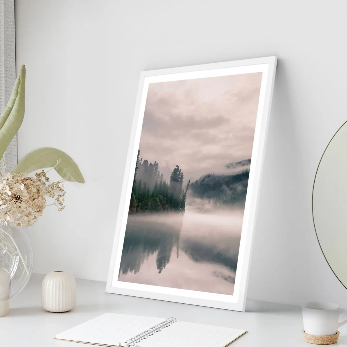 Póster en marco blanco - En el ensueño, en la niebla - 40x50 cm