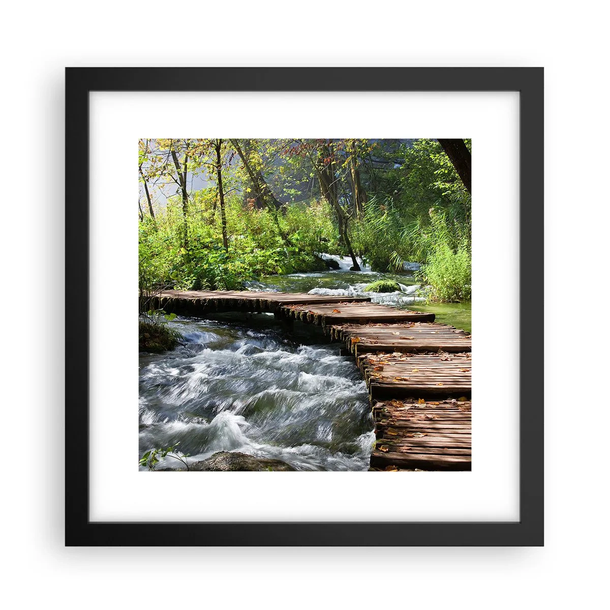 Póster en marco negro - Sobre una cascada de espuma - 30x30 cm