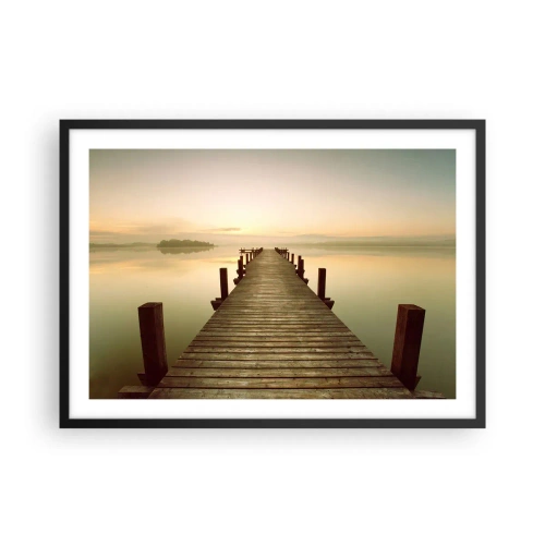 Póster en marco negro - Un embarcadero de madera en un lago tranquilo por la mañana. - 70x50cm - Antes del amanecer, al amanecer, la luz - Decoración de pared moderna para salón y dormitorio ARTTOR