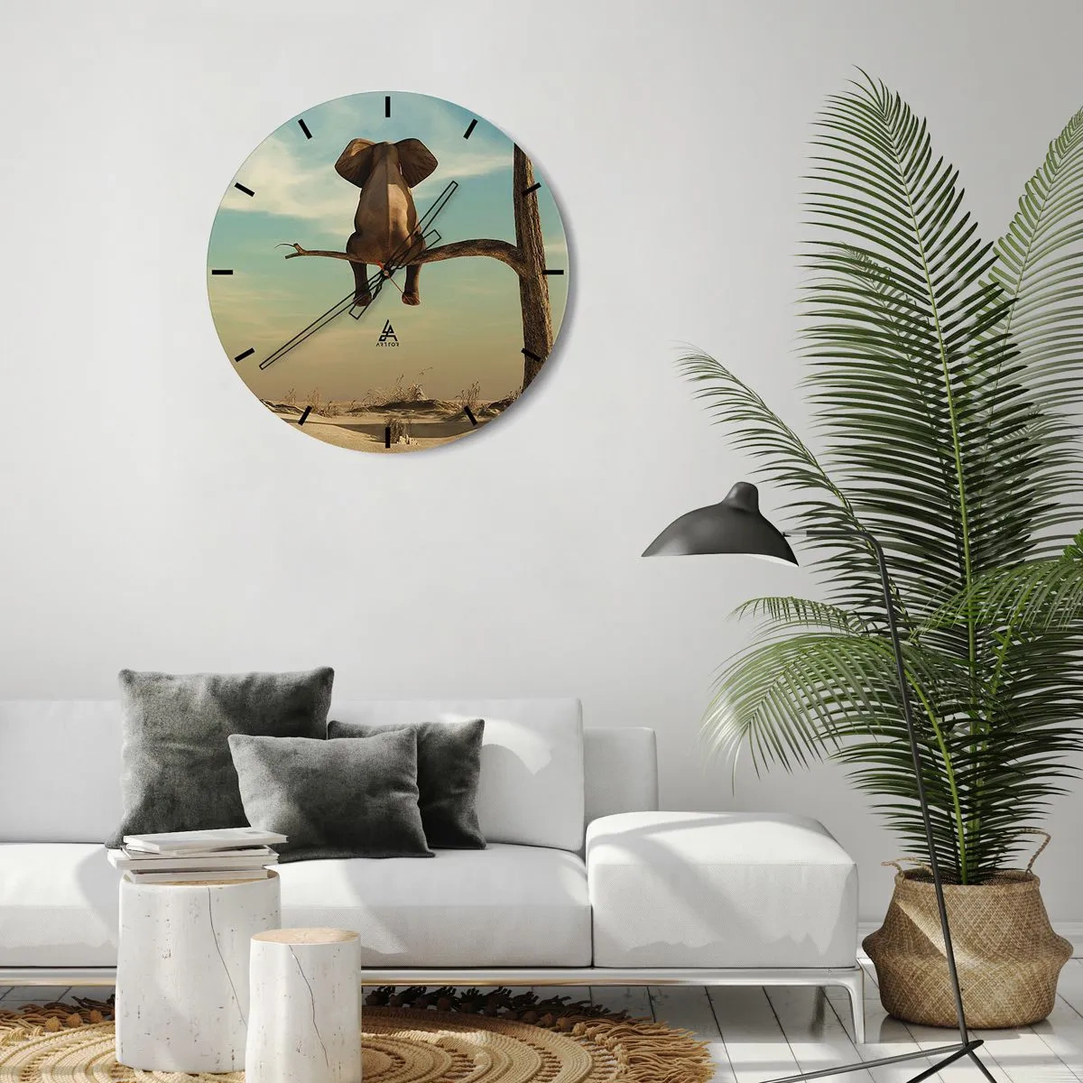 Reloj de pared - Reloj de vidrio - Un elefante sentado en la rama de un árbol solitario contra el cielo. - 30x30cm - Un nuevo punto de vista - Decoración de pared moderna para salón, cocina y dormitorio ARTTOR
