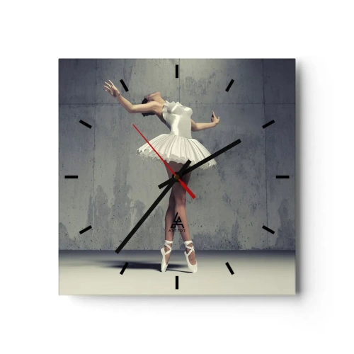 Reloj de pared - Reloj de vidrio - Una bailarina de ballet con un vestido blanco frente a una pared sin rematar. - 30x30cm - Ligero como un pájaro - Decoración de pared moderna para salón y dormitorio ARTTOR