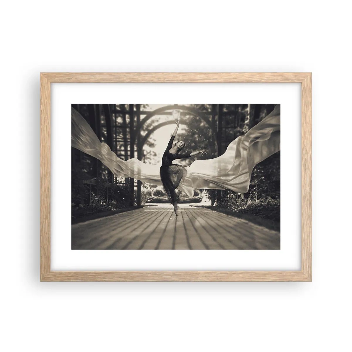 Póster en marco roble claro - Danza del espíritu del jardín - 40x30 cm