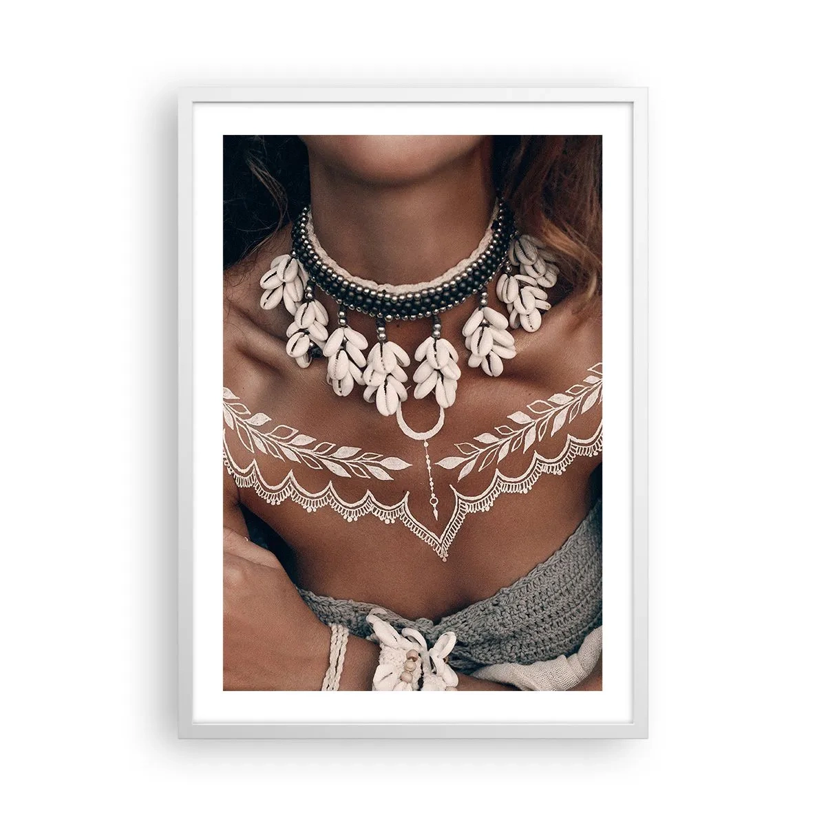 Póster en marco blanco - Talismanes, rituales de feminidad - 50x70 cm