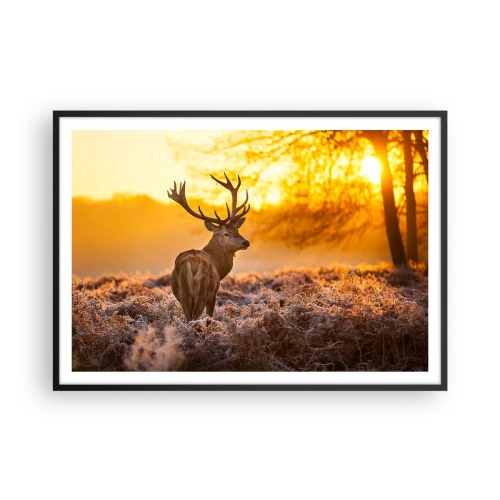 Póster en marco negro - Un ciervo con el telón de fondo de un bosque otoñal iluminado por el sol dorado. - 100x70cm - Rey del bosque de otoño - Decoración de pared moderna para salón y dormitorio ARTTOR