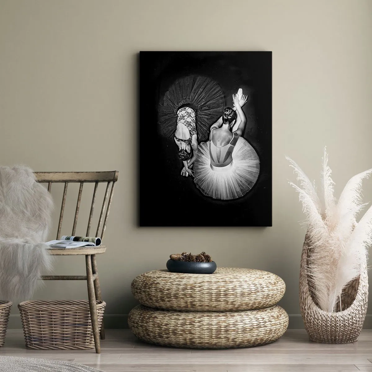 Cuadro sobre lienzo - Impresión de Imagen - Una imagen en blanco y negro de dos bailarinas en una pose dinámica. - 50x70cm - Yin y yang: el equilibrio perfecto - Decoración de pared moderna para salón y dormitorio ARTTOR
