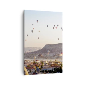 Cuadro sobre lienzo - Impresión de Imagen - Capadocia con globos con el telón de fondo de pintorescas colinas. - 80x120cm - Surcando los cielos - Decoración de pared moderna para salón y dormitorio ARTTOR