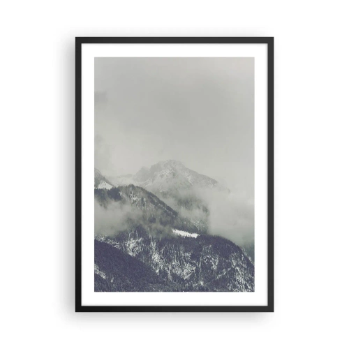 Póster en marco negro - Montañas brumosas con una atmósfera misteriosa. - 50x70cm - Valle de la niebla - Decoración de pared moderna para salón y dormitorio ARTTOR
