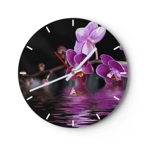 Reloj de pared - Reloj de vidrio - Orquídeas rosas reflejadas en el agua sobre un fondo negro - 30x30cm - Un reflejo lila de la belleza - Decoración de pared moderna para salón, cocina y dormitorio ARTTOR