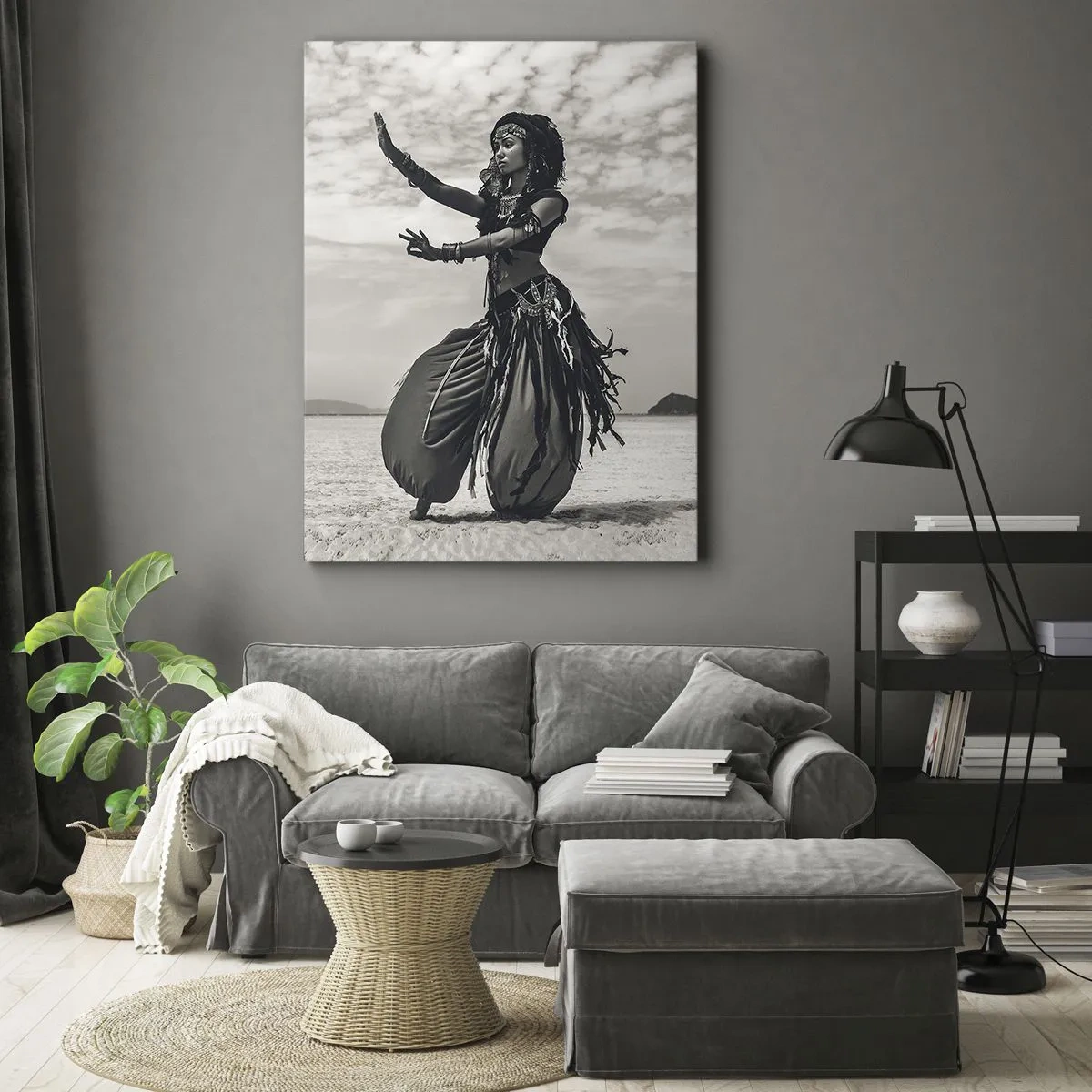 Cuadro sobre lienzo - Impresión de Imagen - Bailarina exótica con el desierto como telón de fondo - 50x70cm - Danza de las Islas del Sur - Decoración de pared moderna para salón y dormitorio ARTTOR