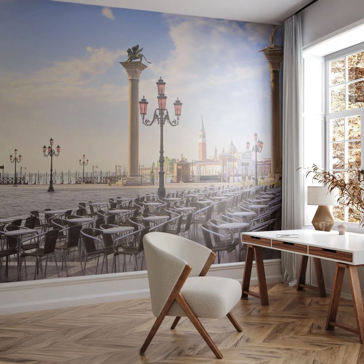 Fotomural Standard Eco - Una plaza en Venecia con columnas y mesas de café. - 100x70cm - Vamos, todo está listo - Decoración de pared moderna para salón y dormitorio ARTTOR