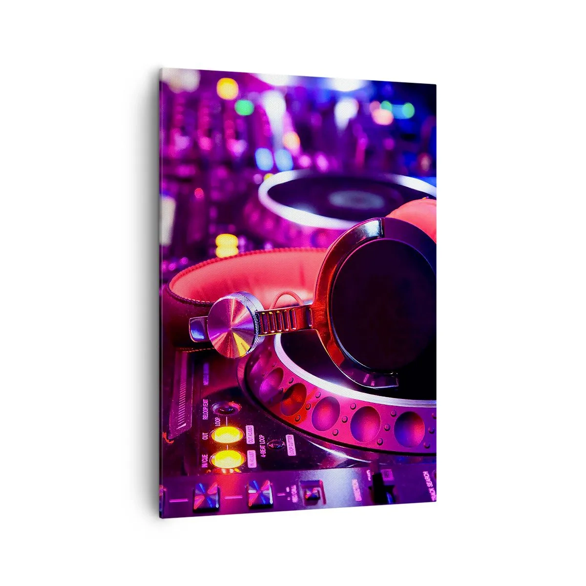 Cuadro sobre lienzo - Impresión de Imagen - Auriculares de DJ en una consola con iluminación de neón. - 70x100cm - Antes de que comience la diversión - Decoración de pared moderna para salón y dormitorio ARTTOR