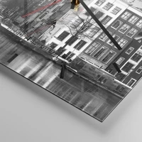 Esfera sin numeración, con rayas