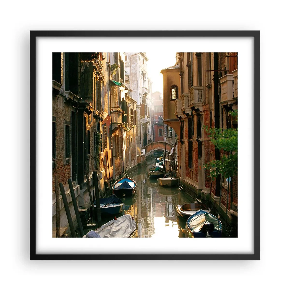 Póster en marco negro - En un callejón veneciano - 50x50 cm