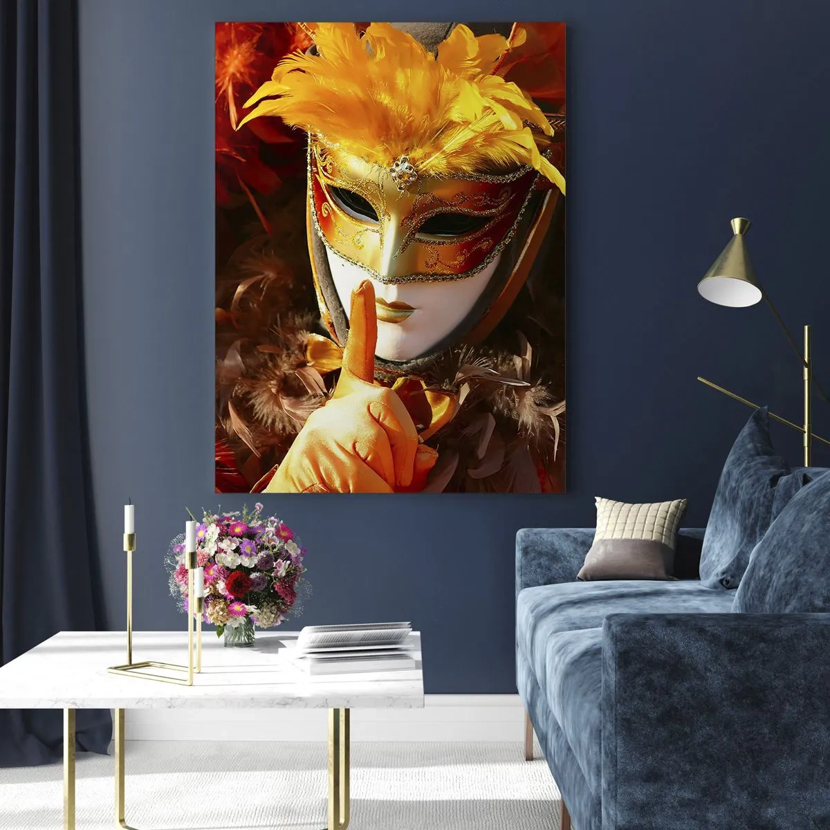 Cuadro sobre vidrio - Impresiones sobre Vidrio - Máscara de carnaval en tonos dorados y naranjas. - 70x100cm - El misterio es parte del juego - Decoración de pared moderna para salón y dormitorio ARTTOR