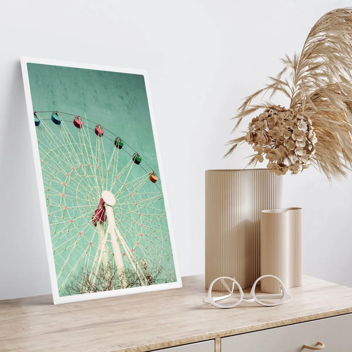 Póster - Una noria retro contra un cielo menta - 50x70cm - Te invitamos a jugar - Decoración de pared moderna para salón y dormitorio ARTTOR