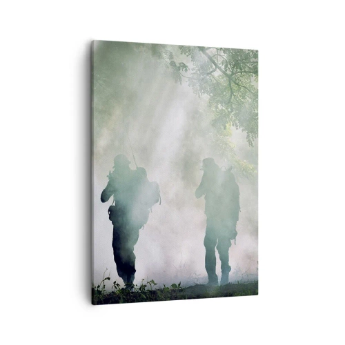 Cuadro sobre lienzo - Impresión de Imagen - Siluetas de soldados en un bosque rodeado de niebla. - 50x70cm - Uno para todos... - Decoración de pared moderna para salón y dormitorio ARTTOR