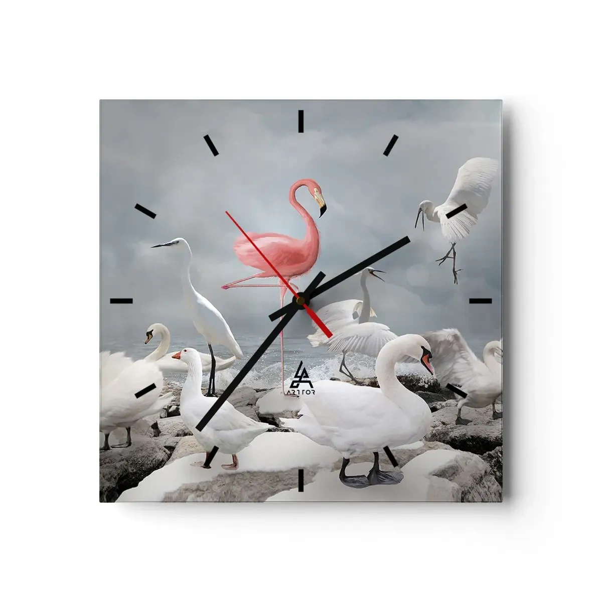 Reloj de pared - Reloj de vidrio - Un flamenco rosado entre cisnes blancos con el fondo de un lago. - 30x30cm - ¿De dónde vengo? - Decoración de pared moderna para salón y dormitorio ARTTOR