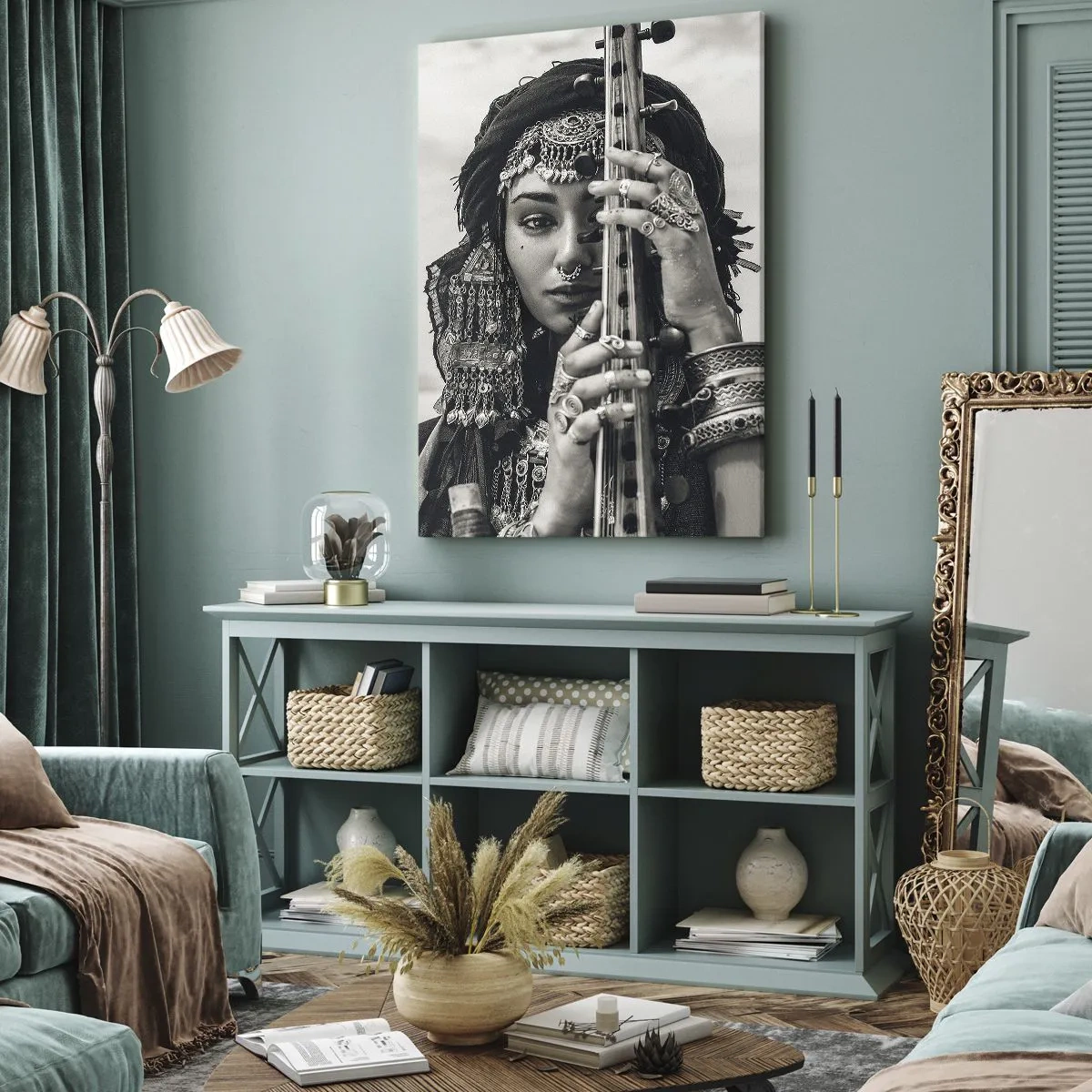 Cuadro sobre lienzo - Impresión de Imagen - Retrato de una mujer con joyas étnicas sosteniendo un instrumento en la mano. - 80x120cm - La música propia de Oriente - Decoración de pared moderna para salón y dormitorio ARTTOR