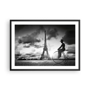 Póster en marco negro - Imagen en blanco y negro de una bicicleta retro con la Torre Eiffel al fondo. - 70x50cm - Añoranza de la Belle Epoque - Decoración de pared moderna para salón y dormitorio ARTTOR