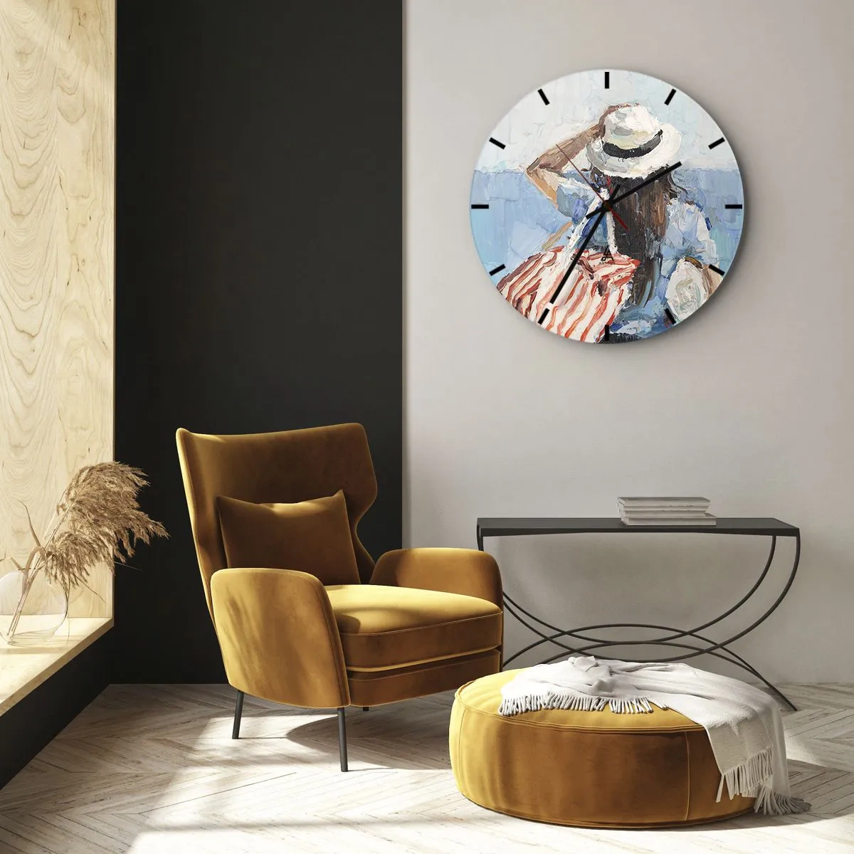 Reloj de pared - Reloj de vidrio - Una pintura de verano de una mujer con sombrero frente al mar. - 30x30cm - Bienvenida a tus vacaciones - Decoración de pared moderna para salón, cocina y dormitorio ARTTOR