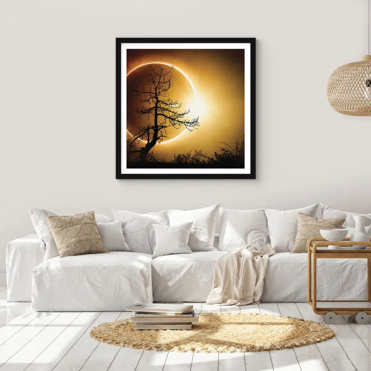 Póster en marco negro - Eclipse total - 50x50 cm