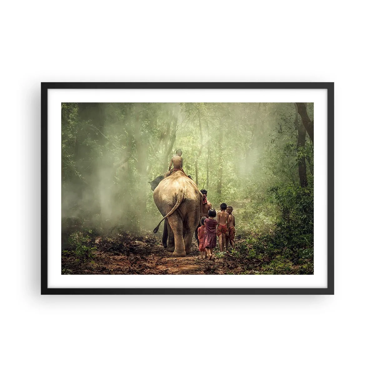 Póster en marco negro - Niños con un elefante en un bosque verde a la luz de la mañana. - 70x50cm - El nuevo libro de la selva - Decoración de pared moderna para salón y dormitorio ARTTOR