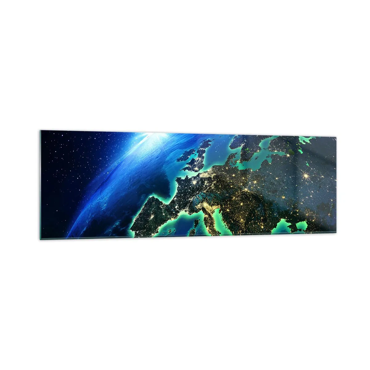 Cuadro sobre vidrio - Impresiones sobre Vidrio - Una vista de Europa desde el espacio bajo el resplandor del sol naciente. - 160x50cm - Una Europa resplandeciente - Decoración de pared moderna para salón y dormitorio ARTTOR